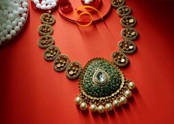 Diamond bridal set featuring bangles and necklace