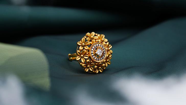 Ring jewellery collection